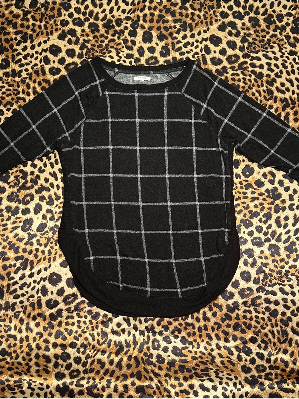 Maurices Women Small Black White Grid Check Raglan Tunic Sweater Top